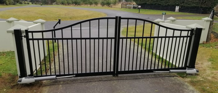 Manor Double Arched Gate | Strong Fencing Gates and Automation