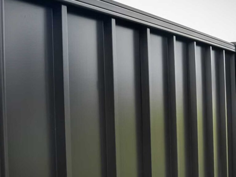 metspan_coloursteel_fencing_feature